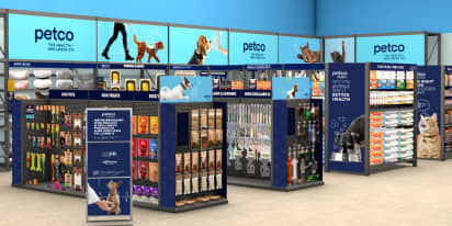 Lowe's to open mini Petco shops inside some stores