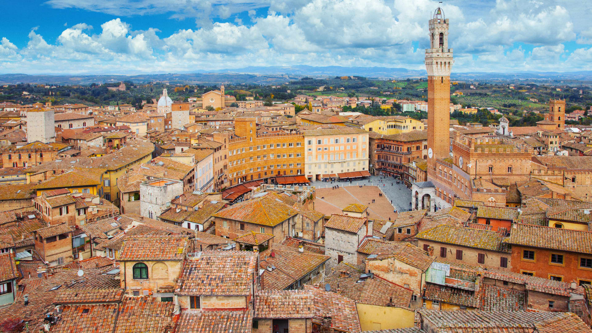 Siena is a short distance from Castello di Ama.