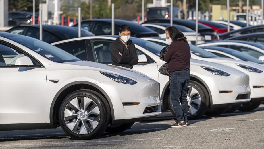A Tesla dealership in Colma, California, on Wednesday, Jan. 26, 2022.