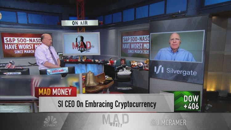 Watch Jim Cramer's full interview with Silvergate Capital CEO Alan Lane