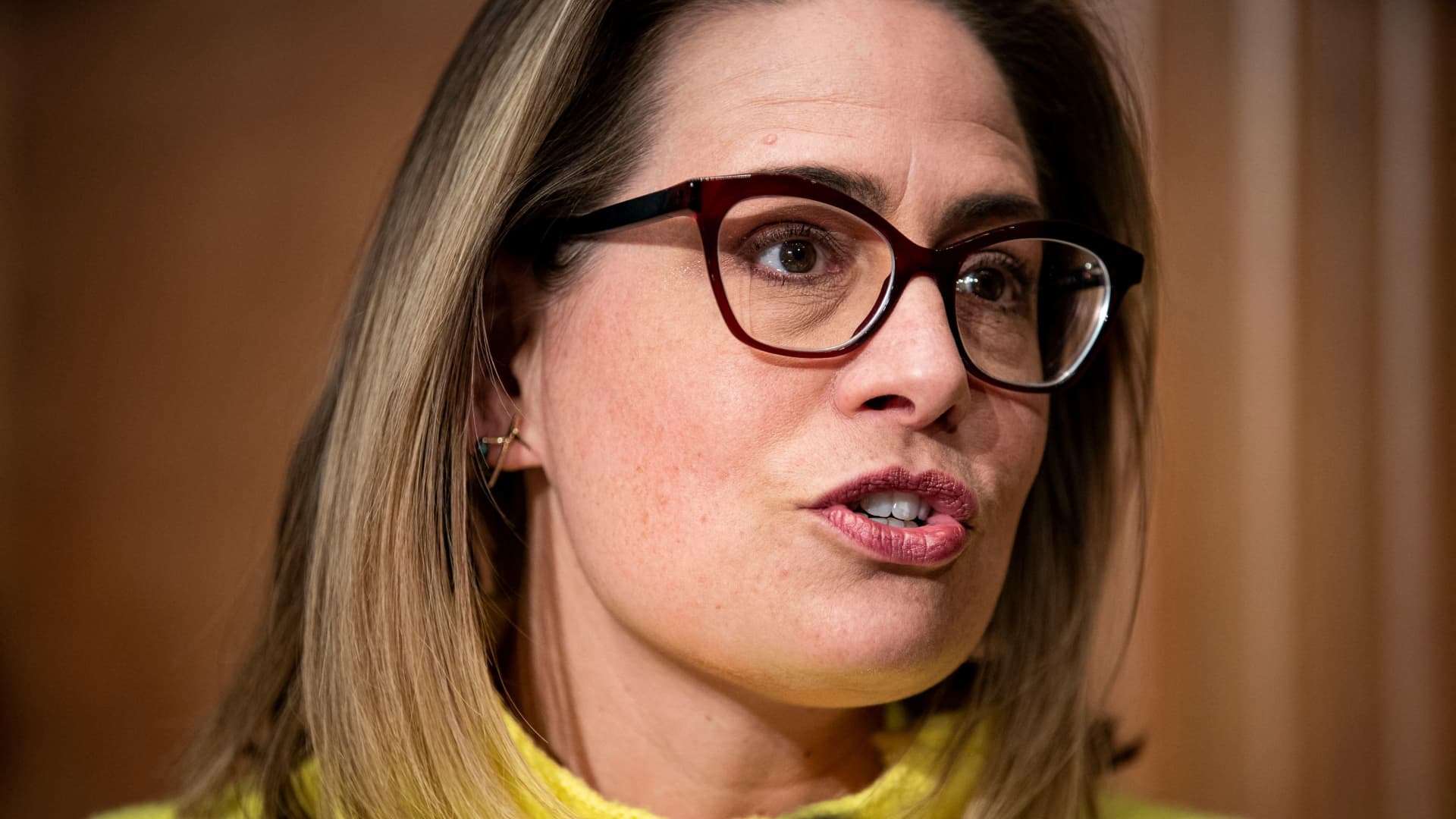 Sen. Sinema’s switch to Independent will not impact Democrats’ control