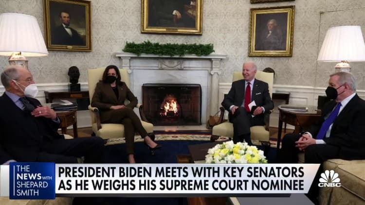 Biden meets with key Senators ahead of Supreme Court pick