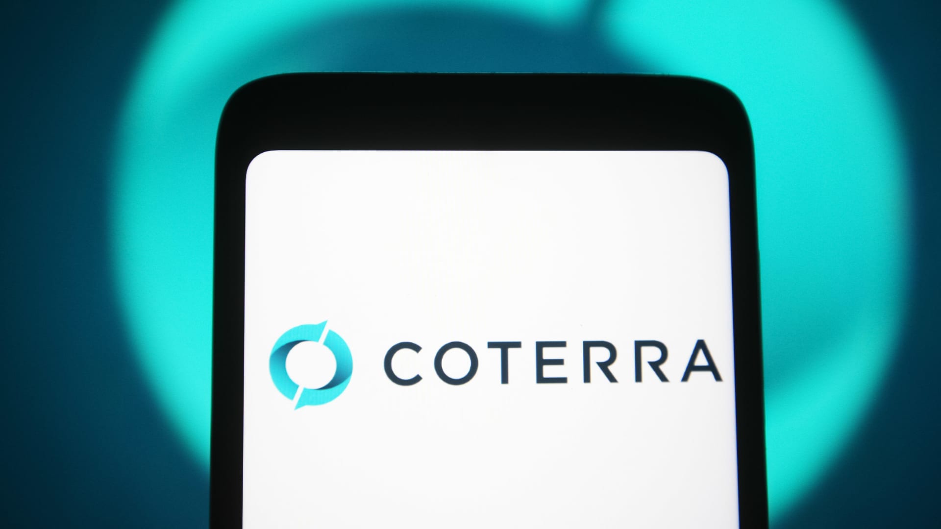 Coterra Energy's earnings beat, dividend raise reinforce the Club's investment case 