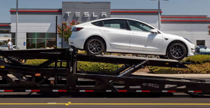 Tesla recalls over 800,000 vehicles for seat belt chime problem