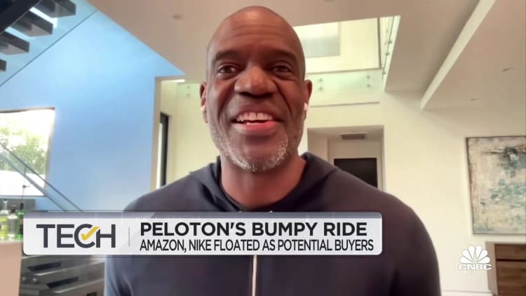 Here's who could acquire Peloton and why, with Plexo Capital's Lo Toney
