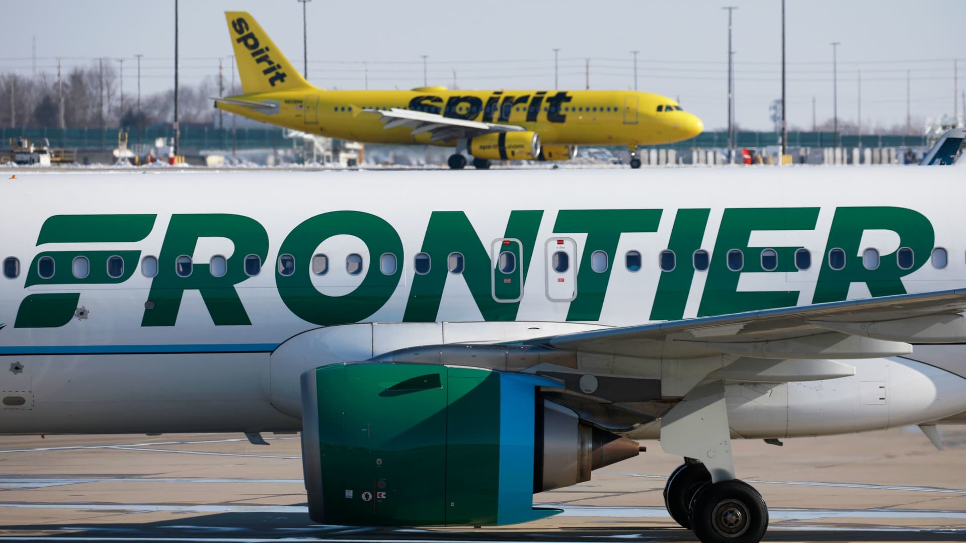 Spirit ends merger agreement with Frontier, continues takeover talks with JetBlue