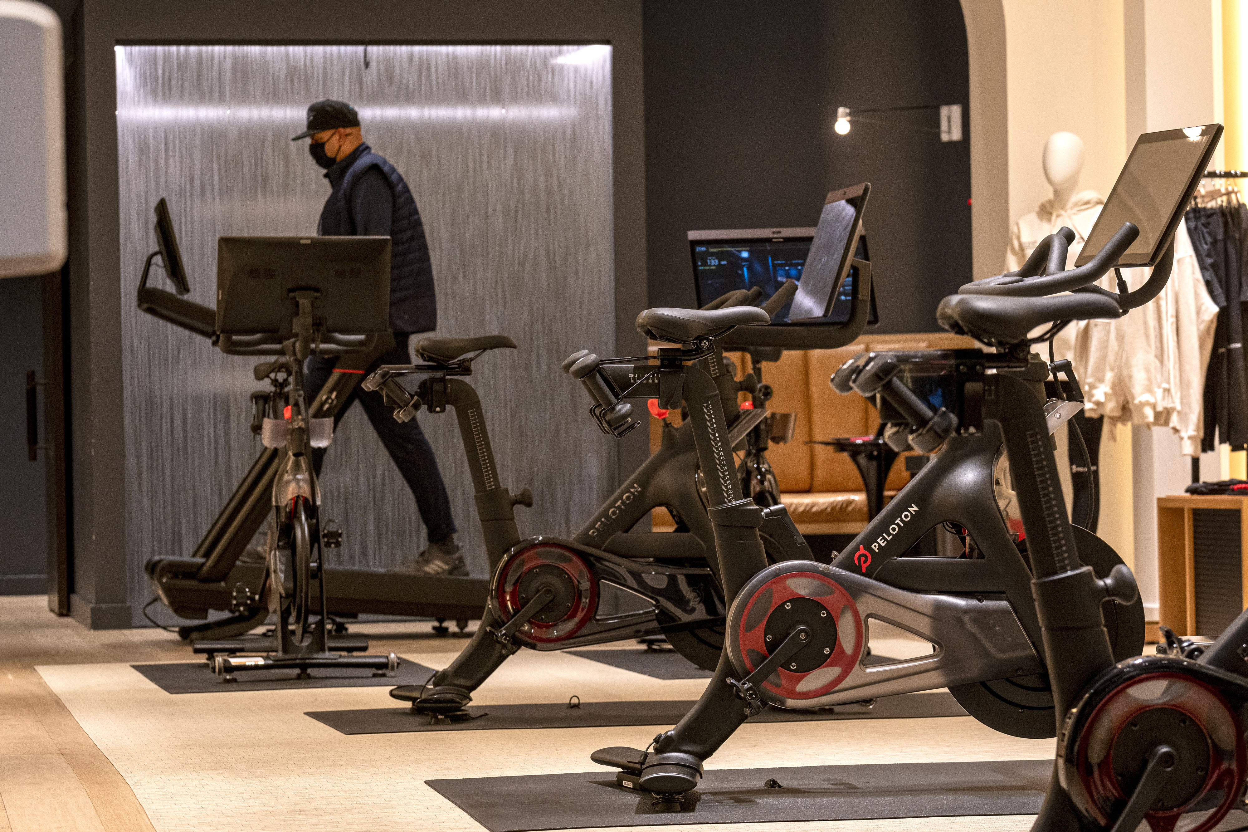 Peloton hit by major outage, company says it’s investigating the issue
