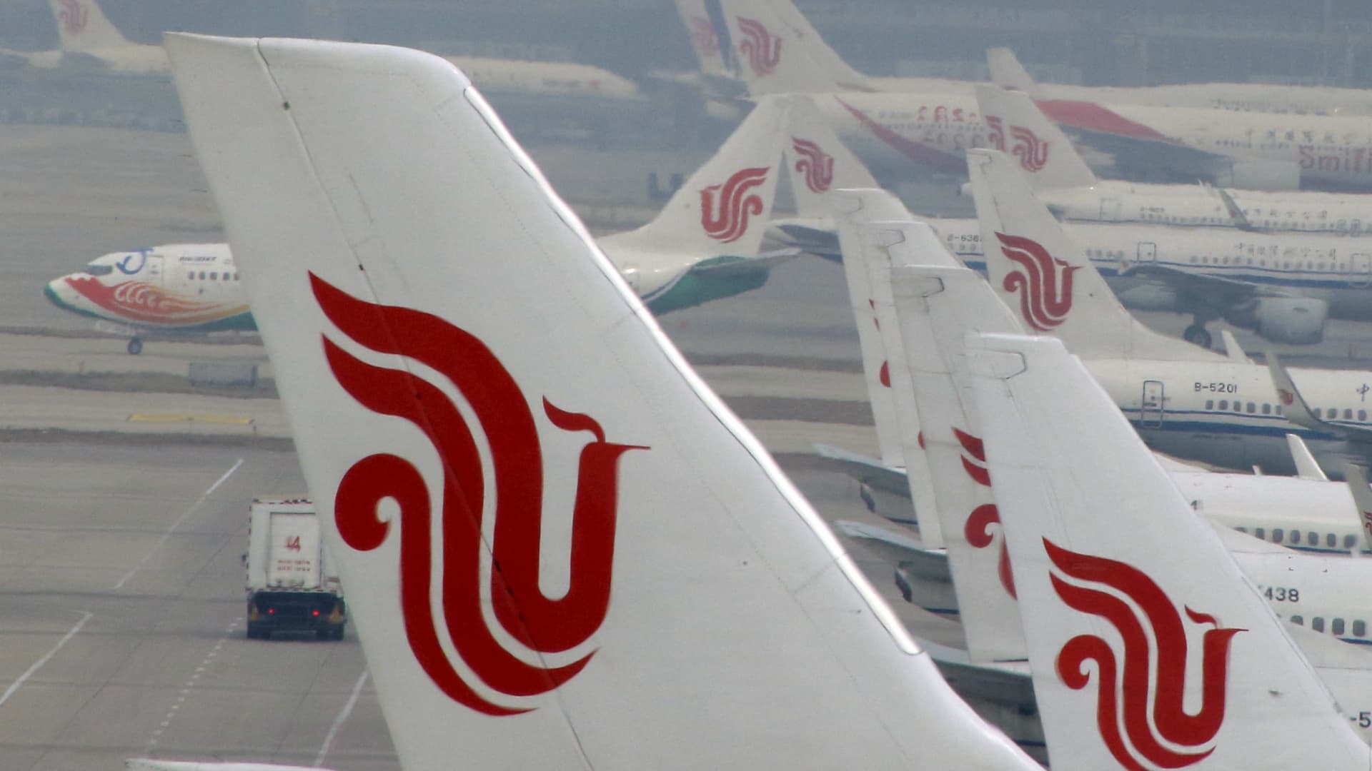 Photo of Very few U.S.-China flights are back despite the end of Covid