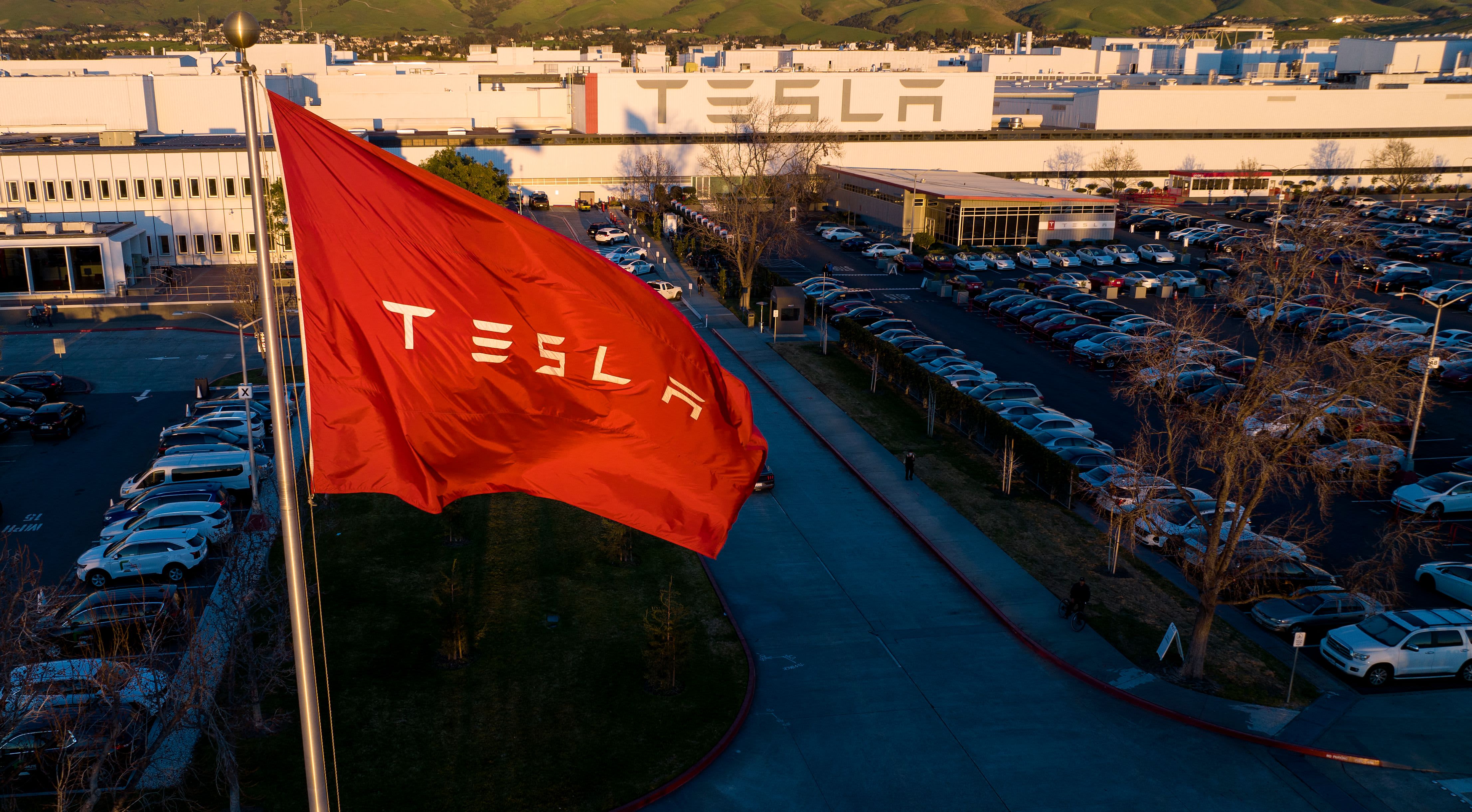 Tesla ordered to pay over  million to ex-worker in racism case