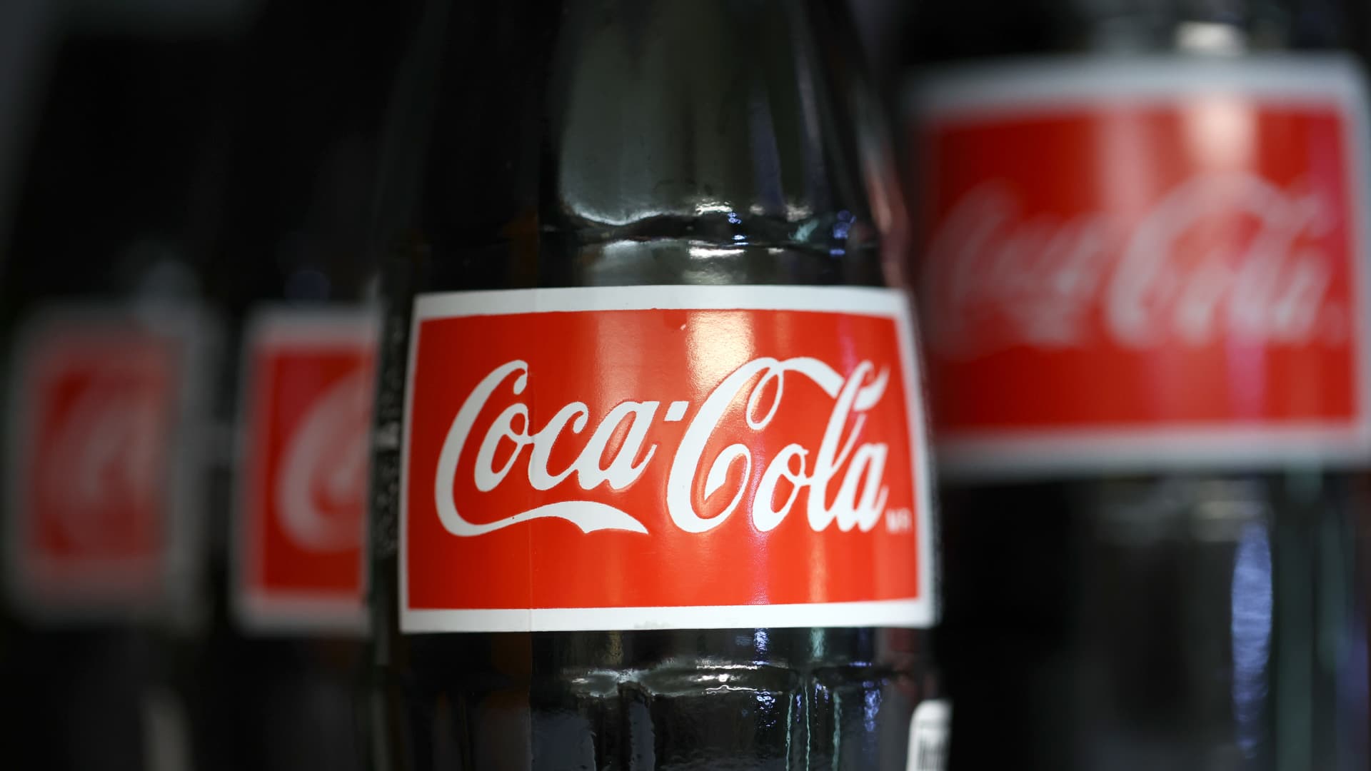 Coca-Cola е „клиника“ за купуване след печалба
