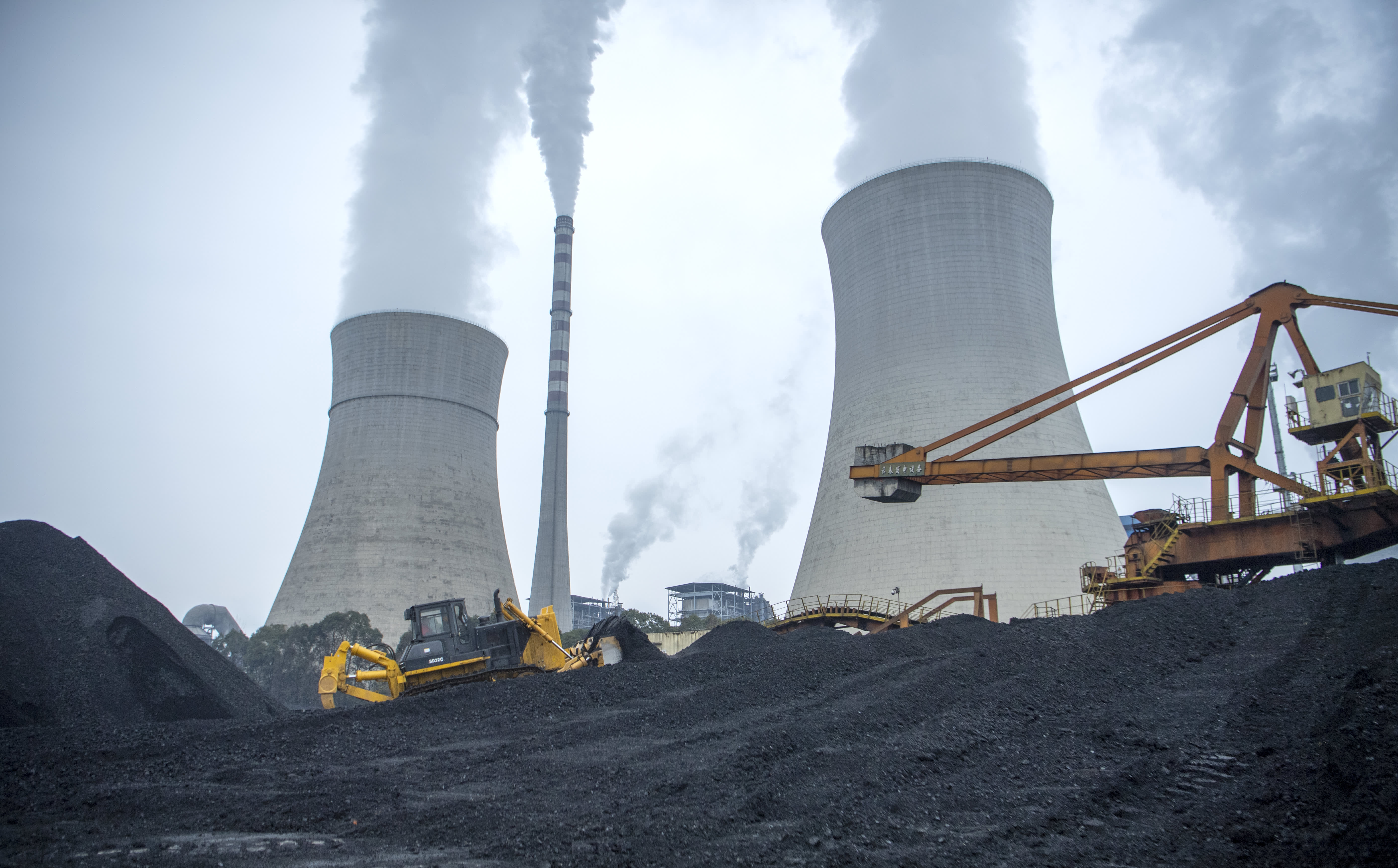Investigate shows how banking companies, buyers finance the coal marketplace