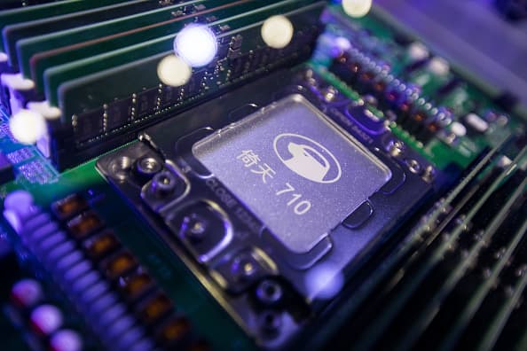 Global chip sales in 2021 top half a trillion dollars for first time