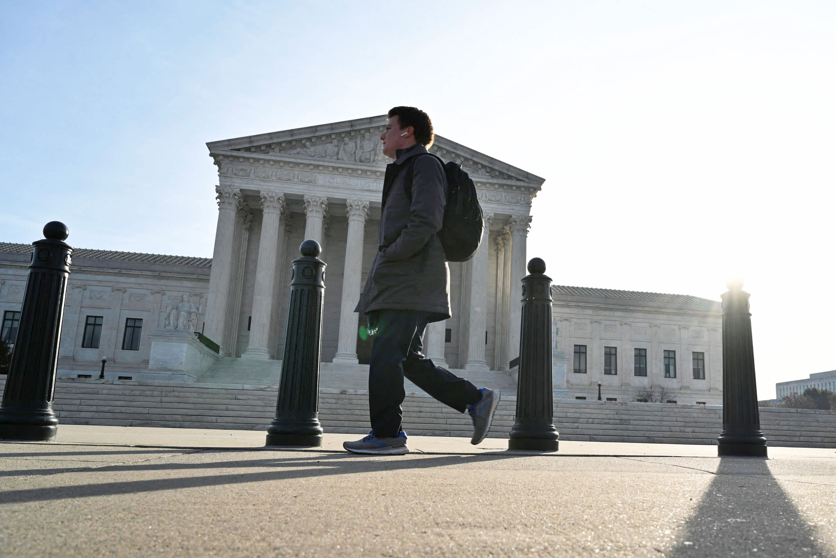 Supreme Court takes up clash over Colorado law's protection for same-sex weddings