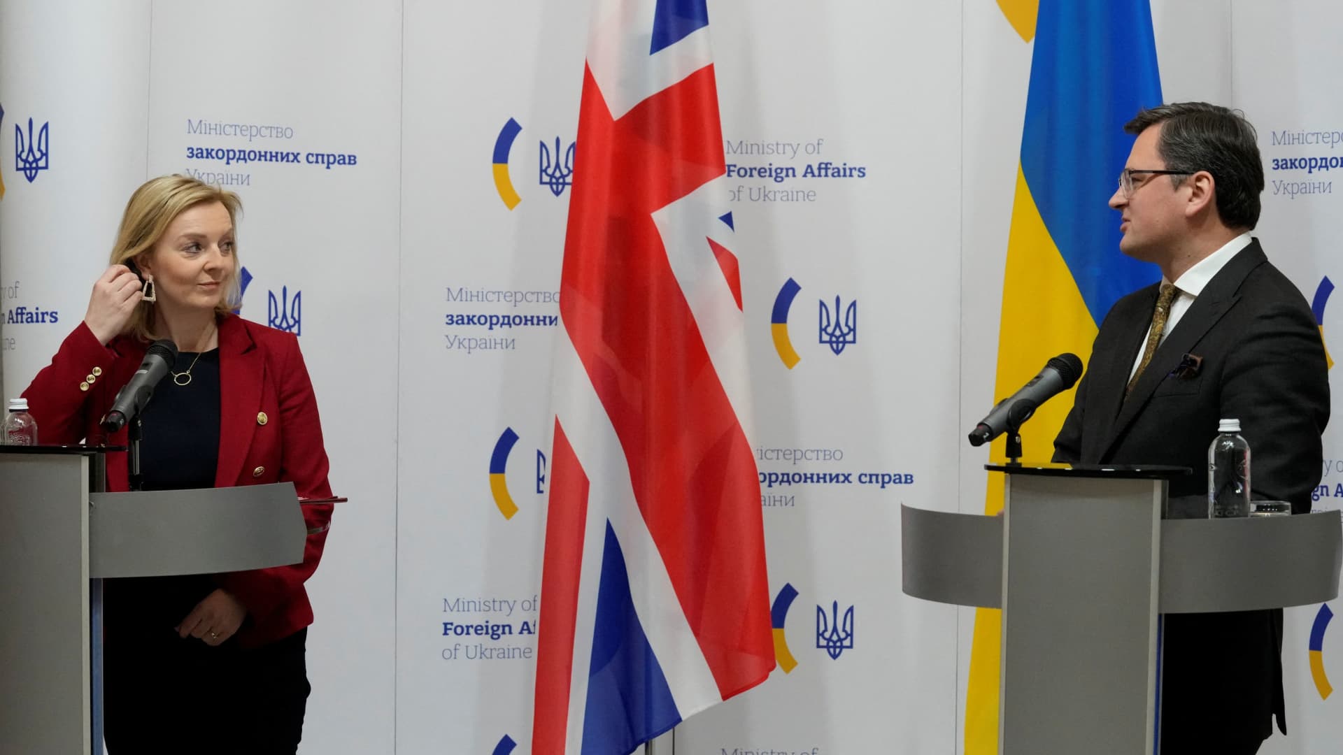 British Foreign Secretary Liz Truss and Ukrainian Foreign Minister Dmytro Kuleba attend a news conference following their talks in Kyiv, Ukraine, February 17, 2022.