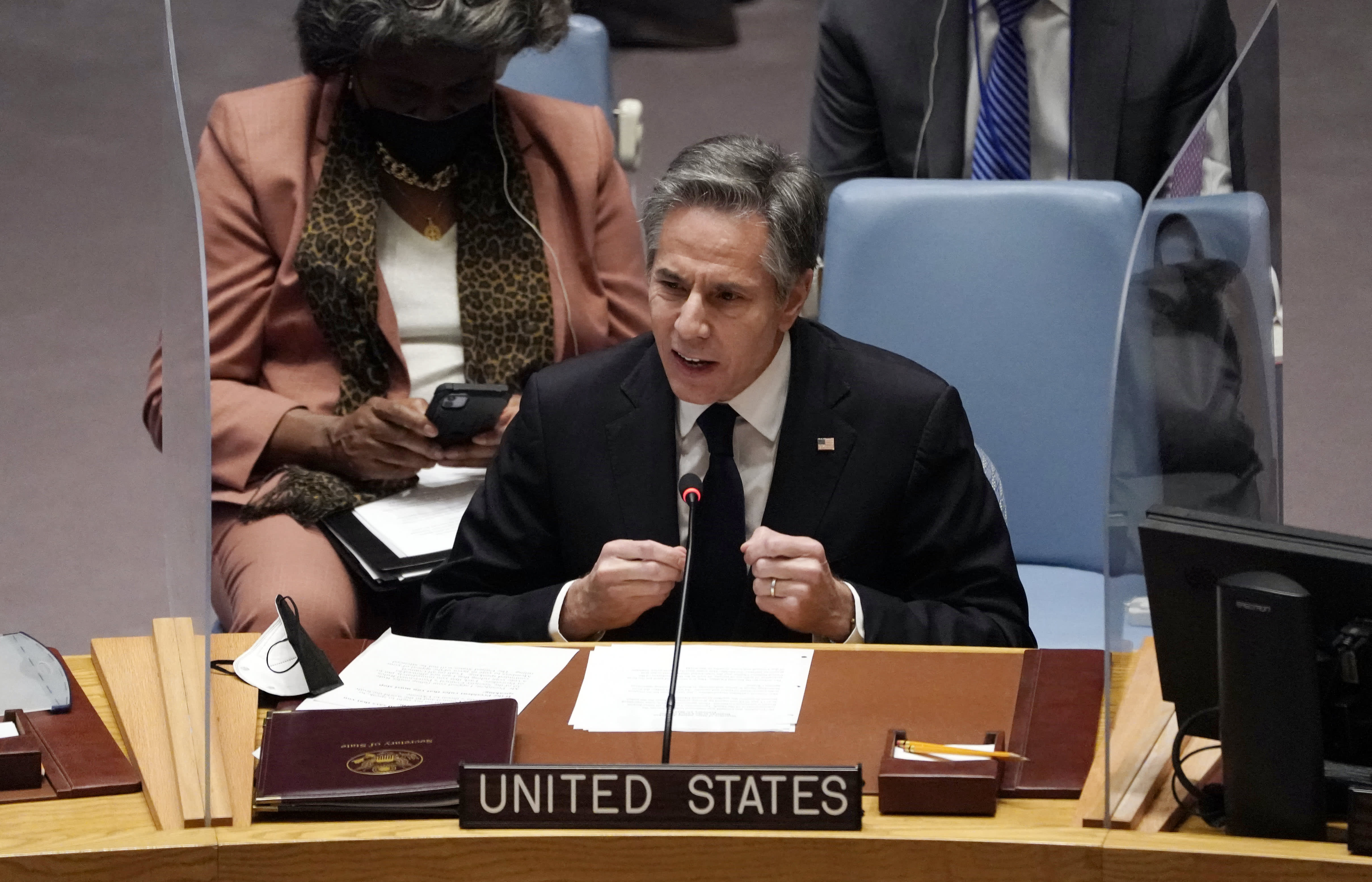 U.S. warns of ‘imminent’ Russian invasion of Ukraine as Blinken heads to the UN – CNBC