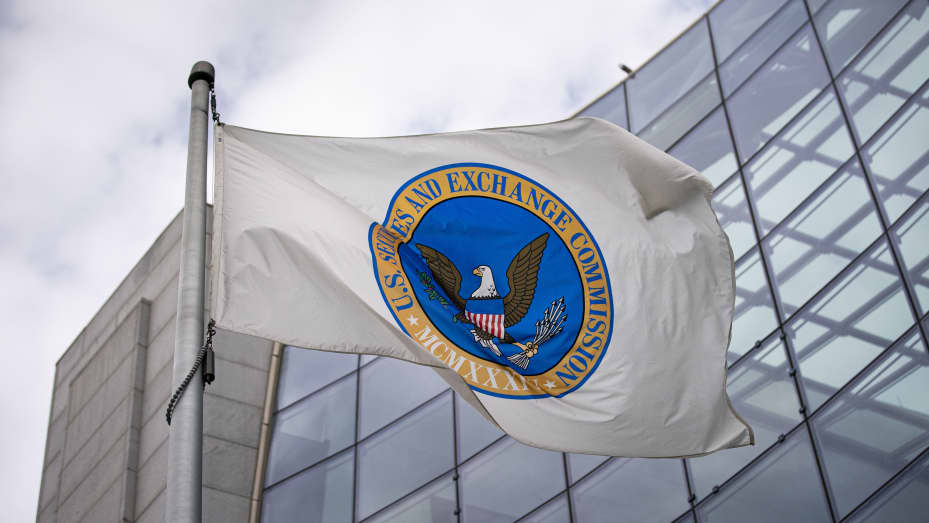 A flag outside the U.S. Securities and Exchange Commission headquarters in Washington, D.C., U.S., on Wednesday, Feb. 23, 2022.