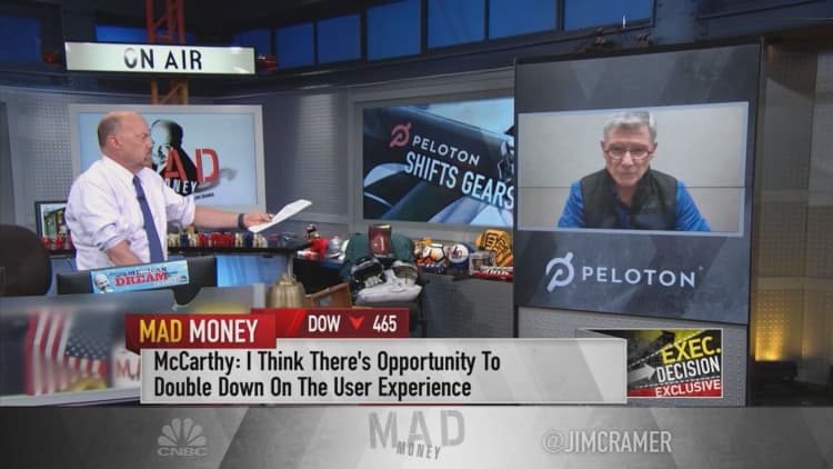Watch Jim Cramer's full interview with Peloton's new CEO Barry McCarthy