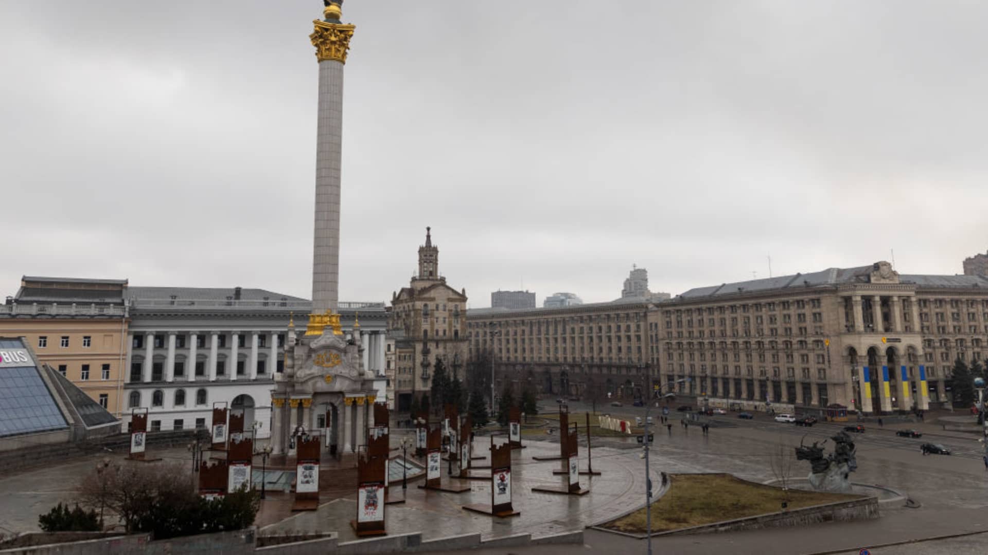 A general view of a near empty Independence Square on February 24, 2022 in Kyiv, Ukraine. Overnight, Russia began a large-scale attack on Ukraine, with explosions reported in multiple cities and far outside the restive eastern regions held by Russian-backed rebels.