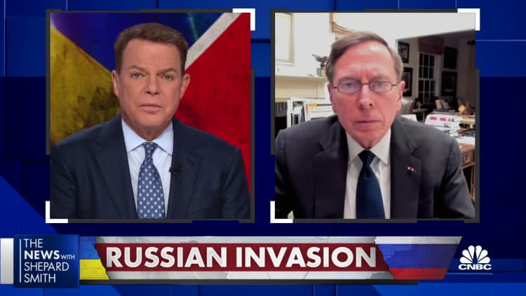 The Russians' overall campaign leaves a lot to be desired, says fmr. Gen. David Petraeus