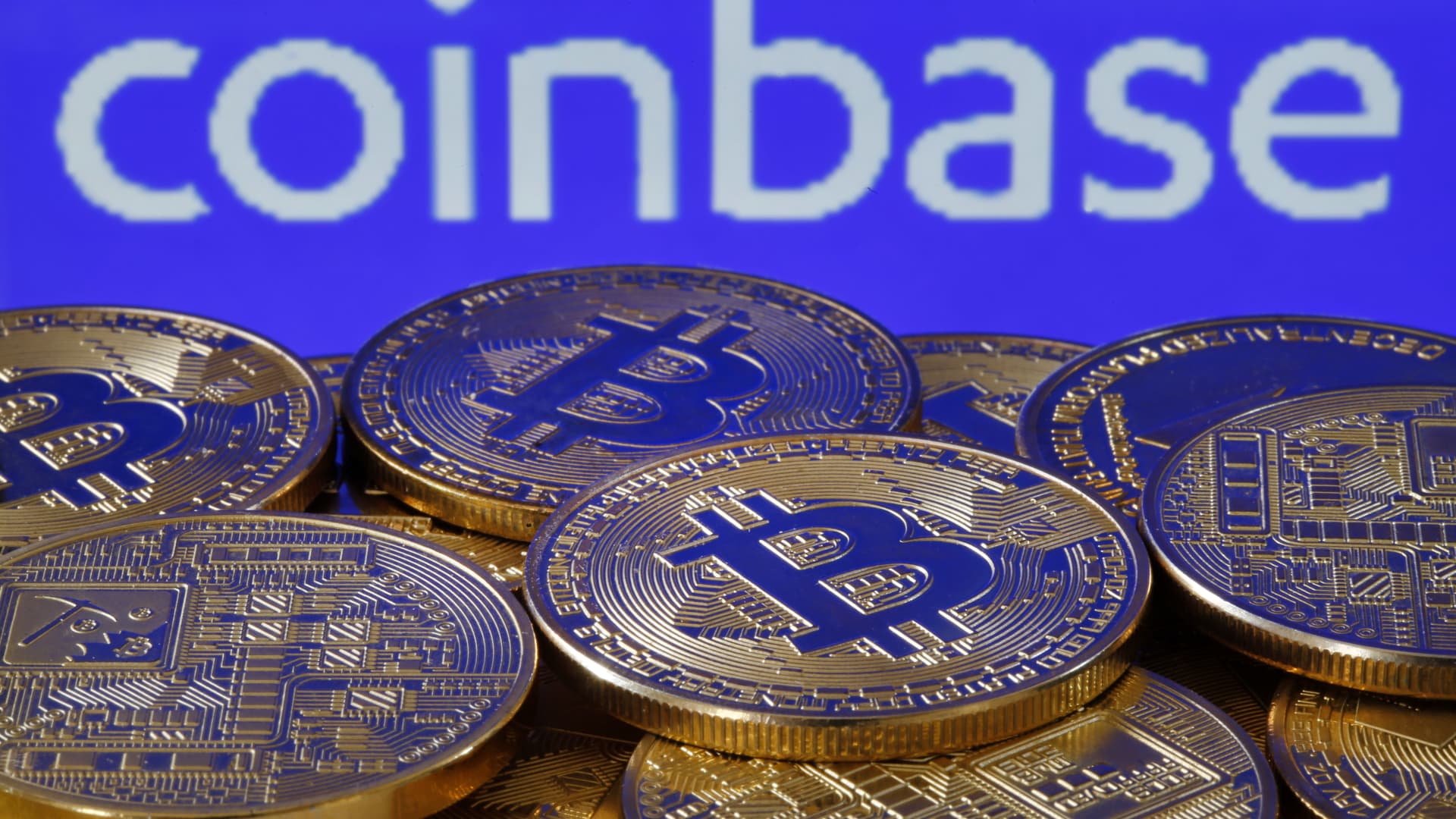 Coinbase jumps 16% after saying it has no exposure to bankrupt crypto firms