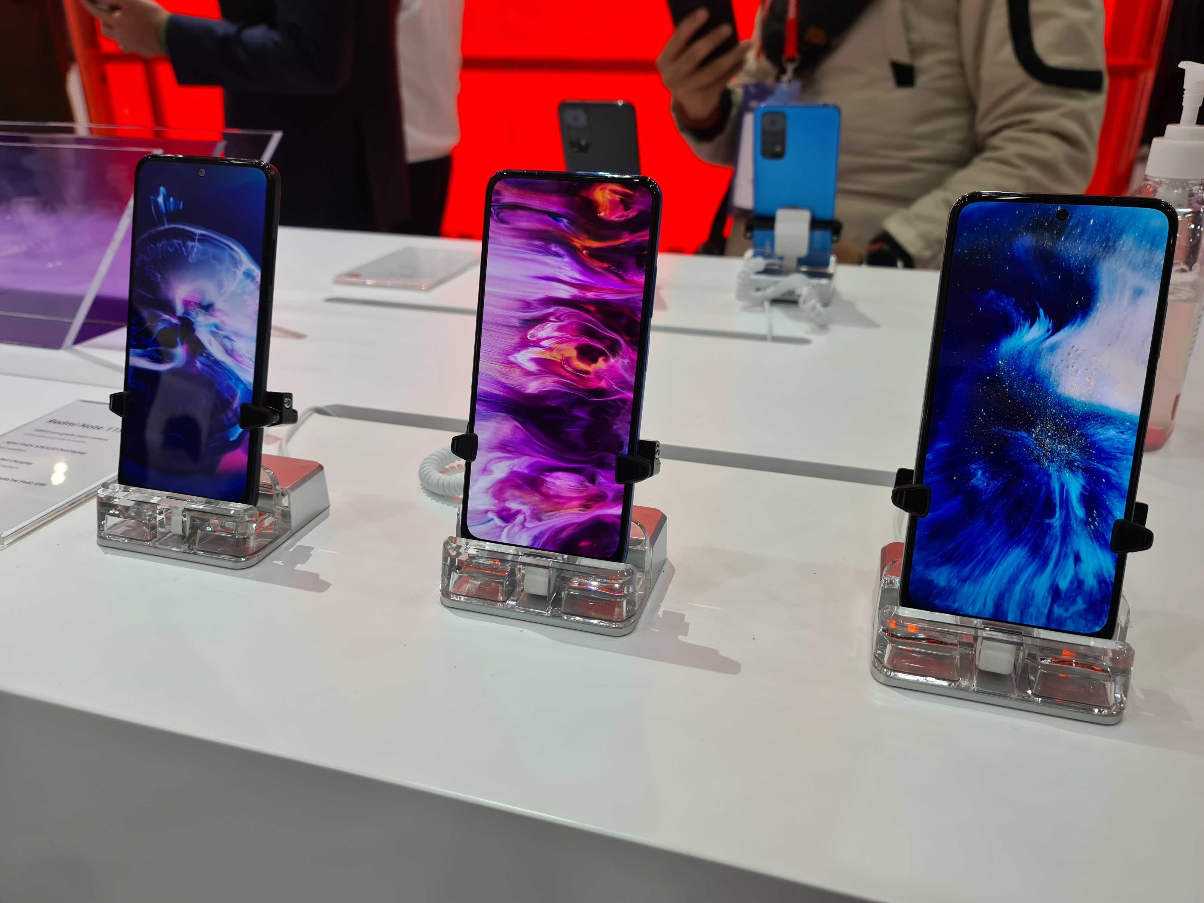 With Huawei out of the picture, Chinese smartphone rivals take the spotlight at MWC