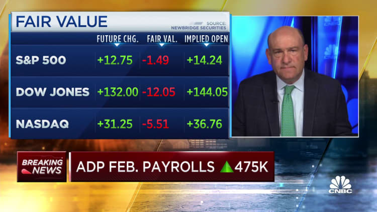February private payrolls up 475,000, better than expected: ADP
