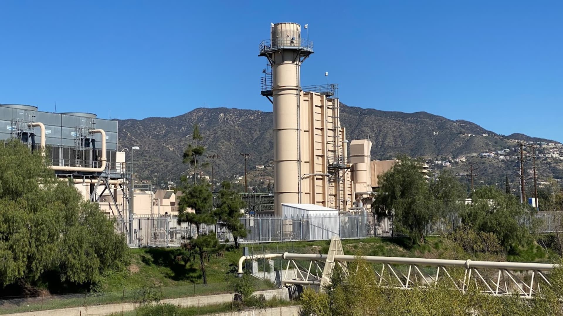 The Grayson Power Plant is located on the border of Glendale and Burbank.