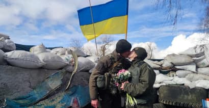 In Ukraine, war is turning love into marriages