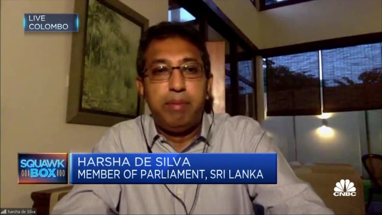 There seems to be a disconnect between Sri Lanka's central bank and finance ministry, says MP