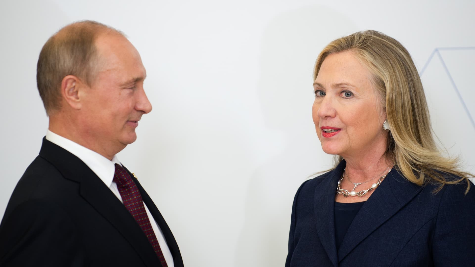 US Secretary of State Hillary Clintontalks with Russian President Vladimir Putin during the arrival ceremony for the Asian-Pacific Economic CooperationSummit in Vladivostok, Russia, September 8, 2012.