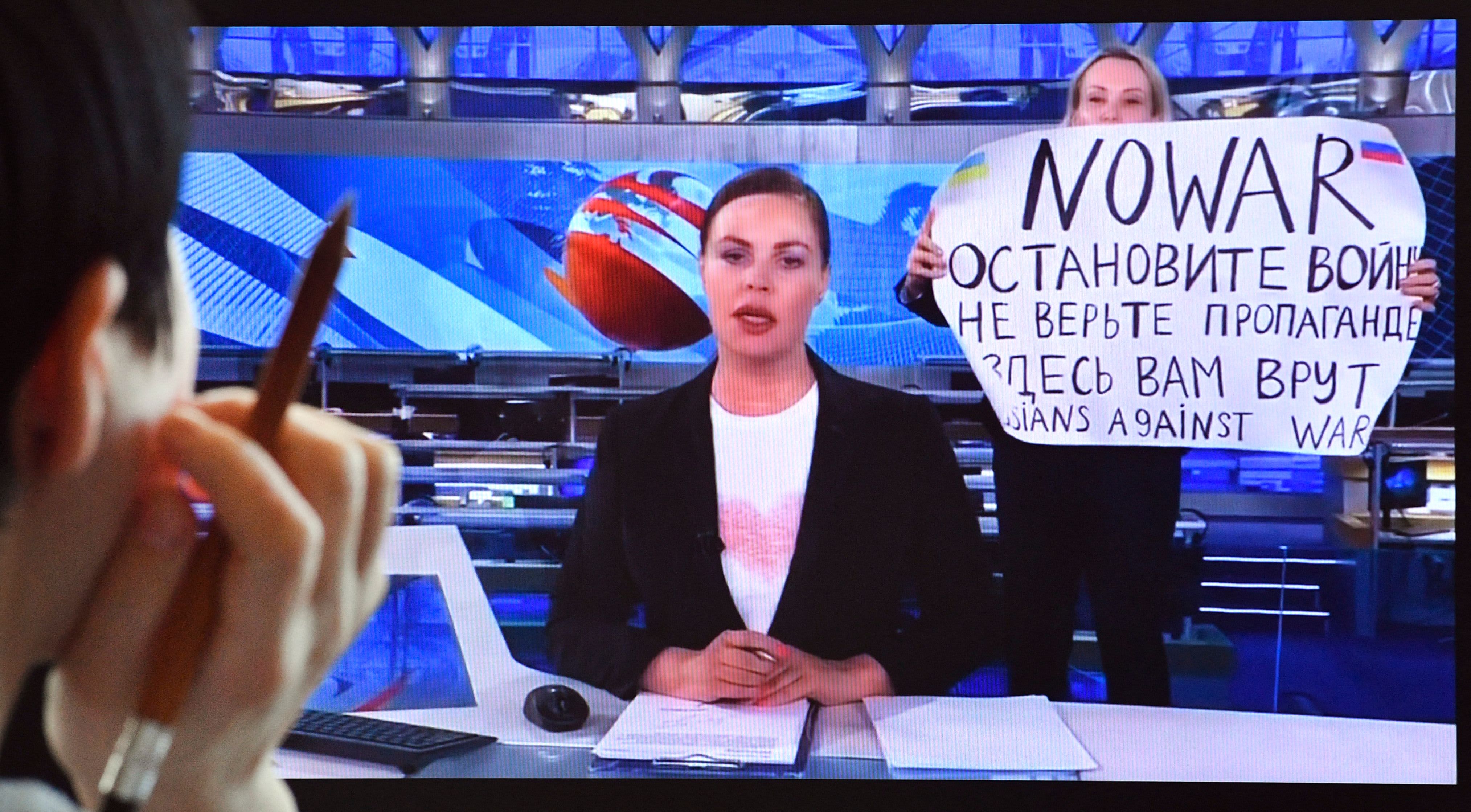 Journalist who protested Ukraine war on Russian state TV is fined 0