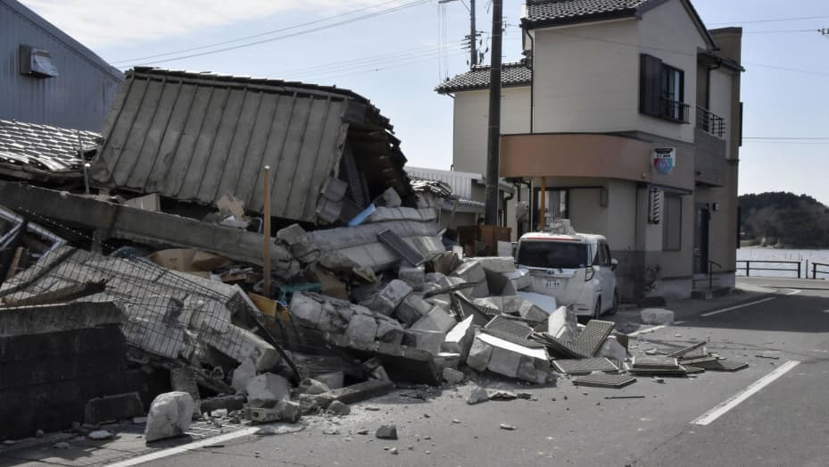 7.4 Earthquake in Japan Kills Two People, Halts Factories, Cuts Power to Thousands of Homes