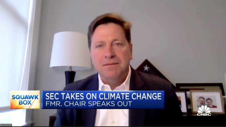 Former SEC Chair Jay Clayton speaks out against new climate disclosure proposal