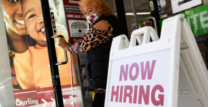 U.S. weekly jobless claims lowest since 1969; continuing claims shrink