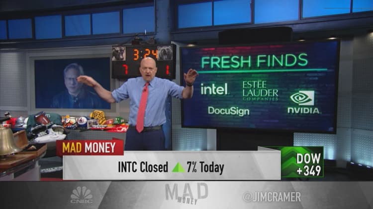 Hedge fund managers choosing 'fresh' stocks over obvious winners drove Thursday's rally, Jim Cramer says