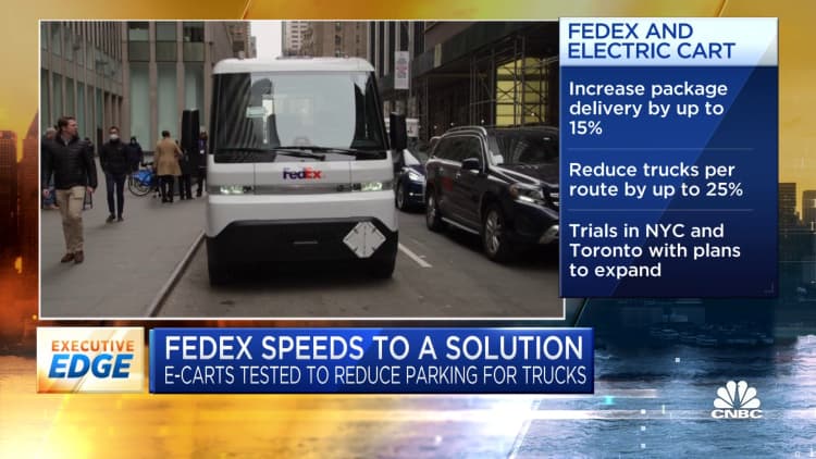 FedEx tests electric carts for delivery to reduce parking for trucks