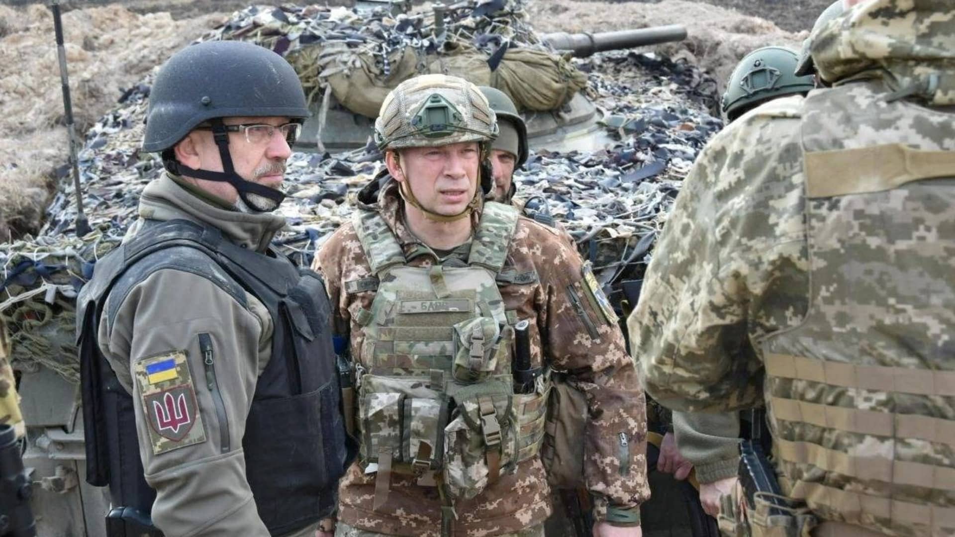 Ukraine's Defence Minister Oleksii Reznikov visits positions of Ukrainian service members, as Russia's attack on Ukraine continues, outside of Kyiv, Ukraine March 25, 2022.