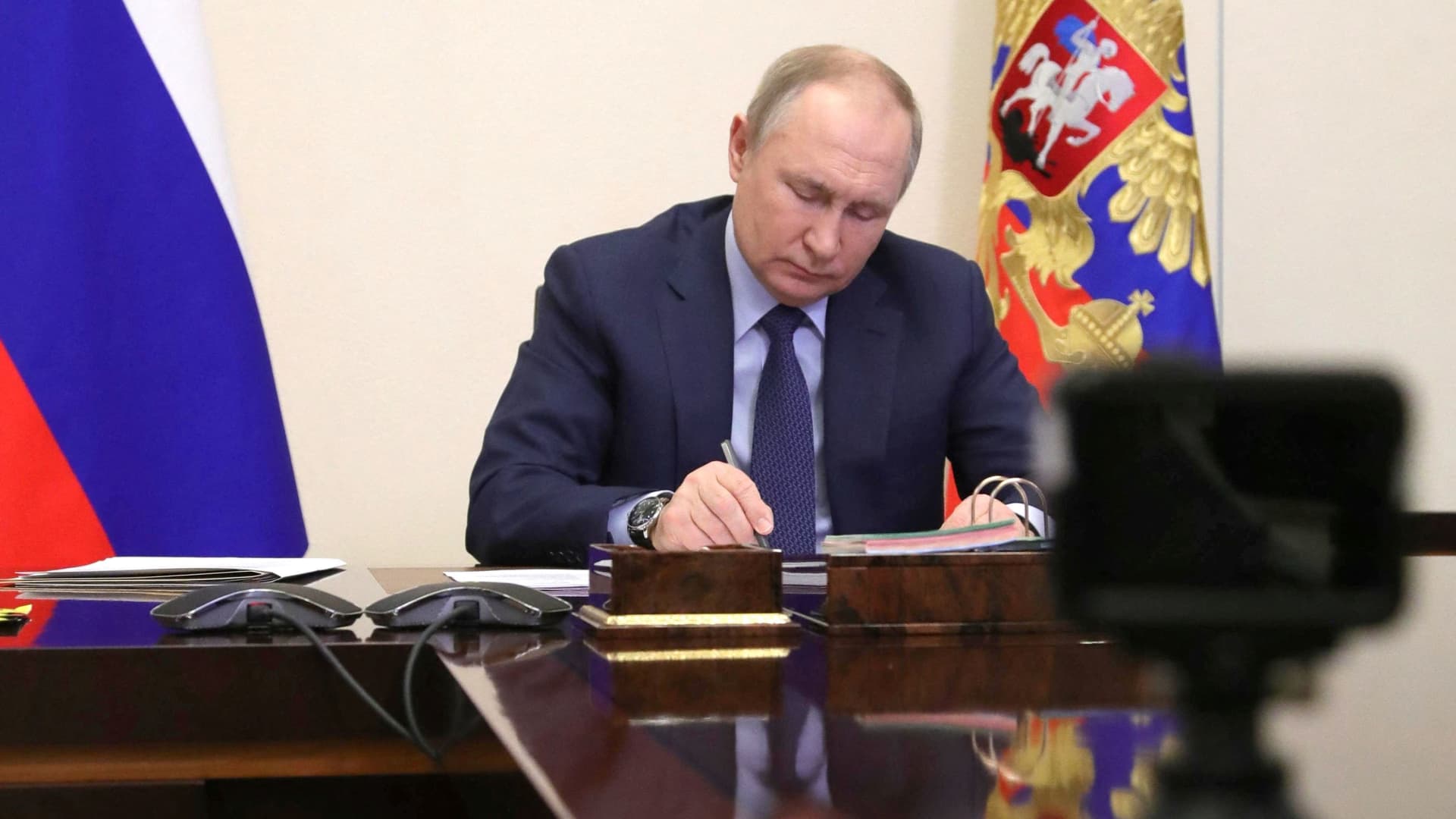 Putin muss nachdenken, bevor er Energiezahlungen in Rubel verlangt