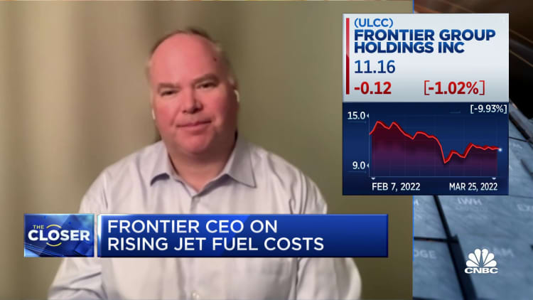 Frontier CEO Barry Biffle discusses how to balance surging travel demand with rising jet fuel costs