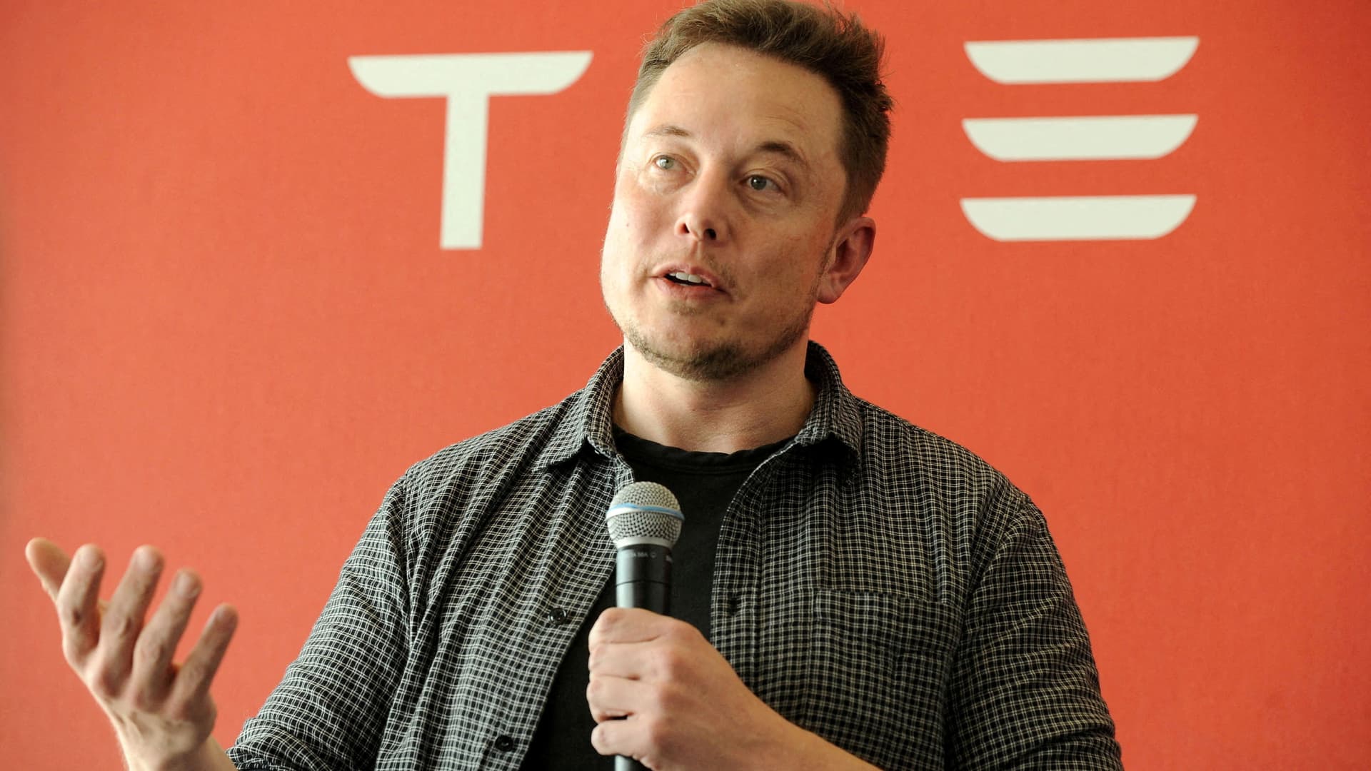Founder and CEO of Tesla Motors Elon Musk speaks during a media tour of the Tesla Gigafactory, which will produce batteries for the electric carmaker, in Sparks, Nevada.