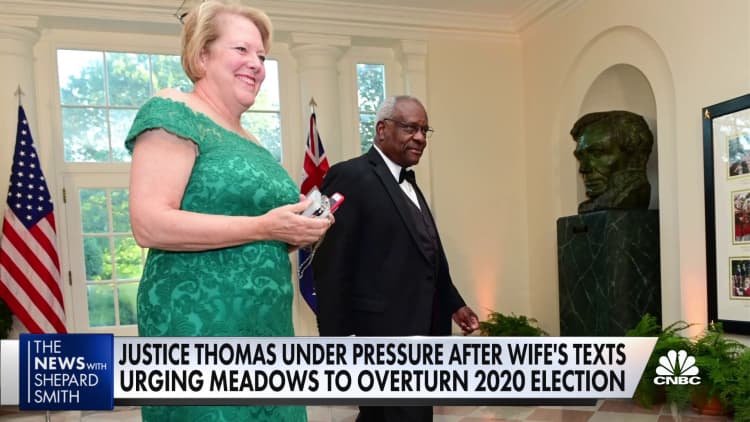 Justice Thomas under pressure after wife's texts urging Meadows to overturn 2020 election
