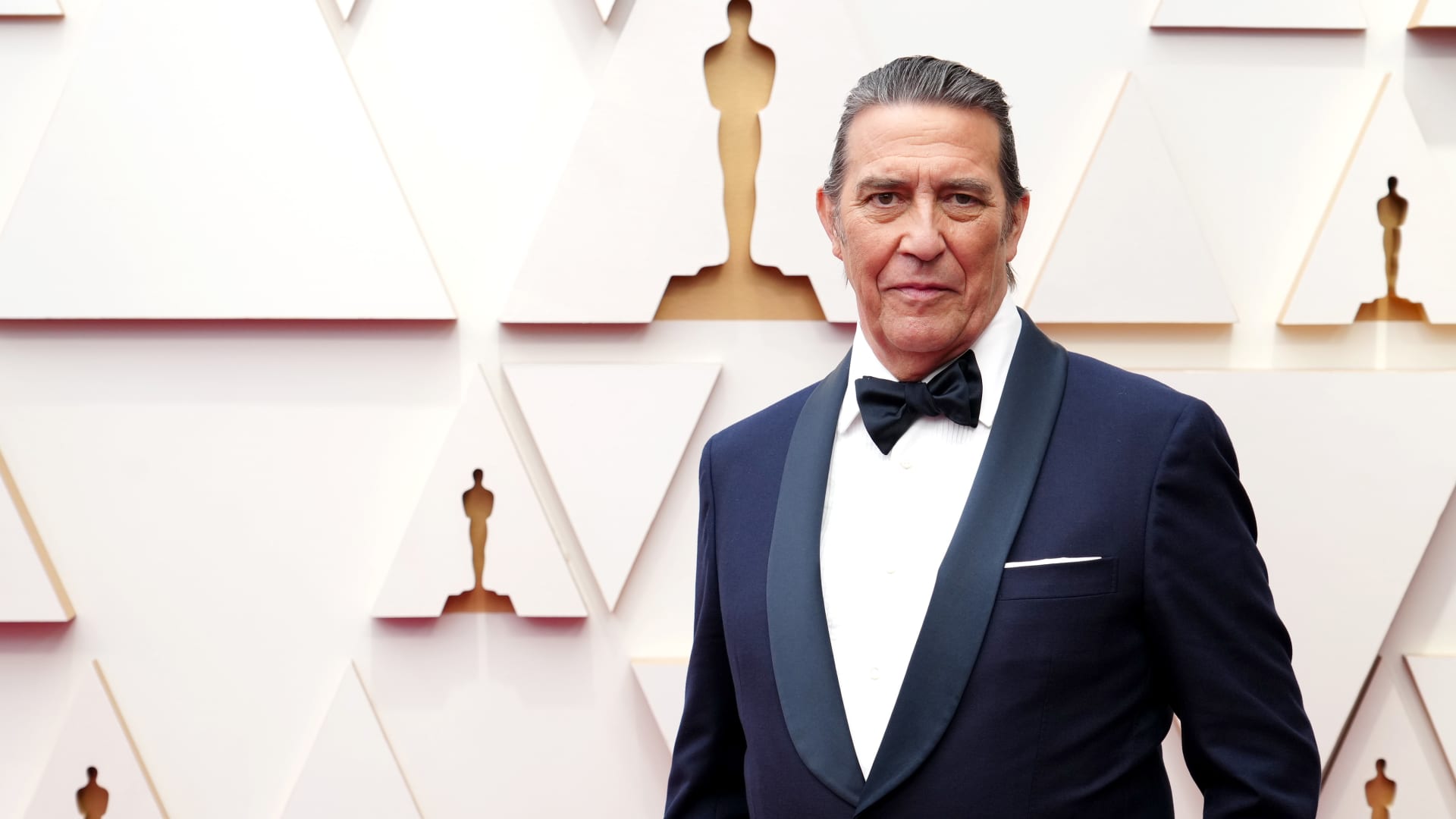 Ciarán Hinds attends the 94th Annual Academy Awards at Hollywood and Highland on March 27, 2022 in Hollywood, California.