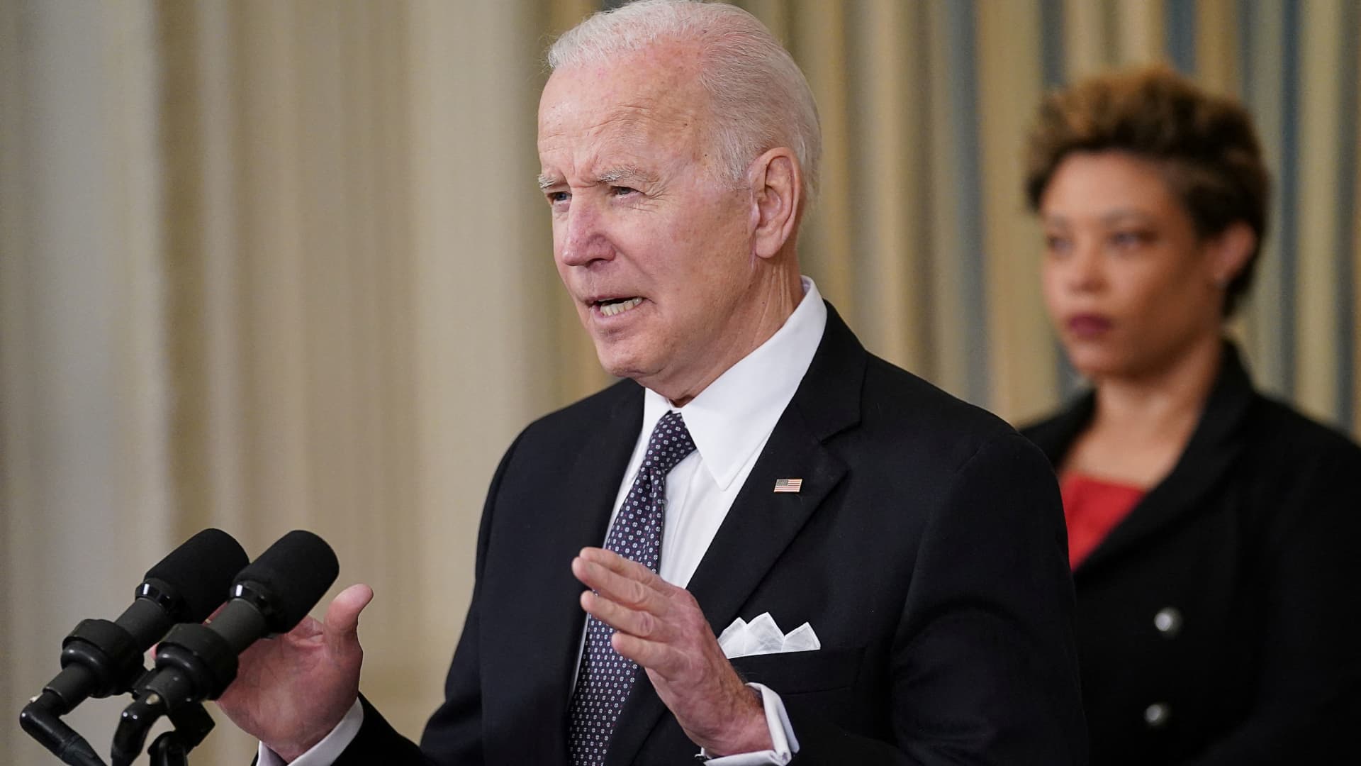 Biden says his ‘moral outrage’ at Putin does not signal a U.S. policy shift