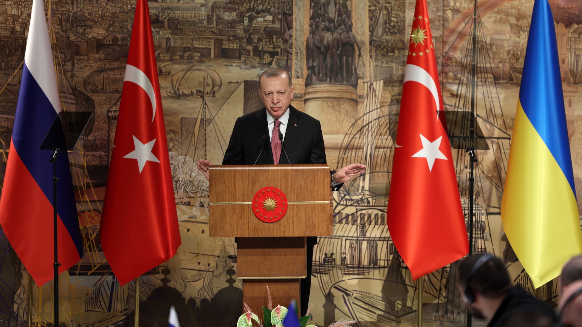 Turkish President Recep Tayyip Erdogan speaks ahead of the peace talks between delegations from Russia and Ukraine at Dolmabahce Presidential Office in Istanbul, Turkiye on March 29, 2022.