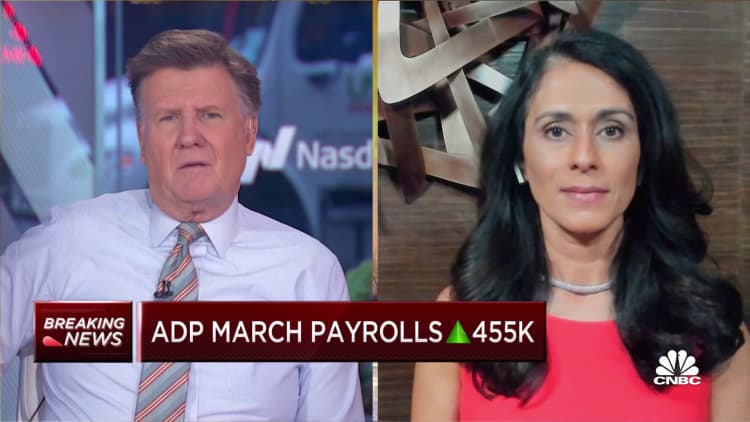 Private payrolls rise by 455,000 in March, slightly higher than estimates: ADP