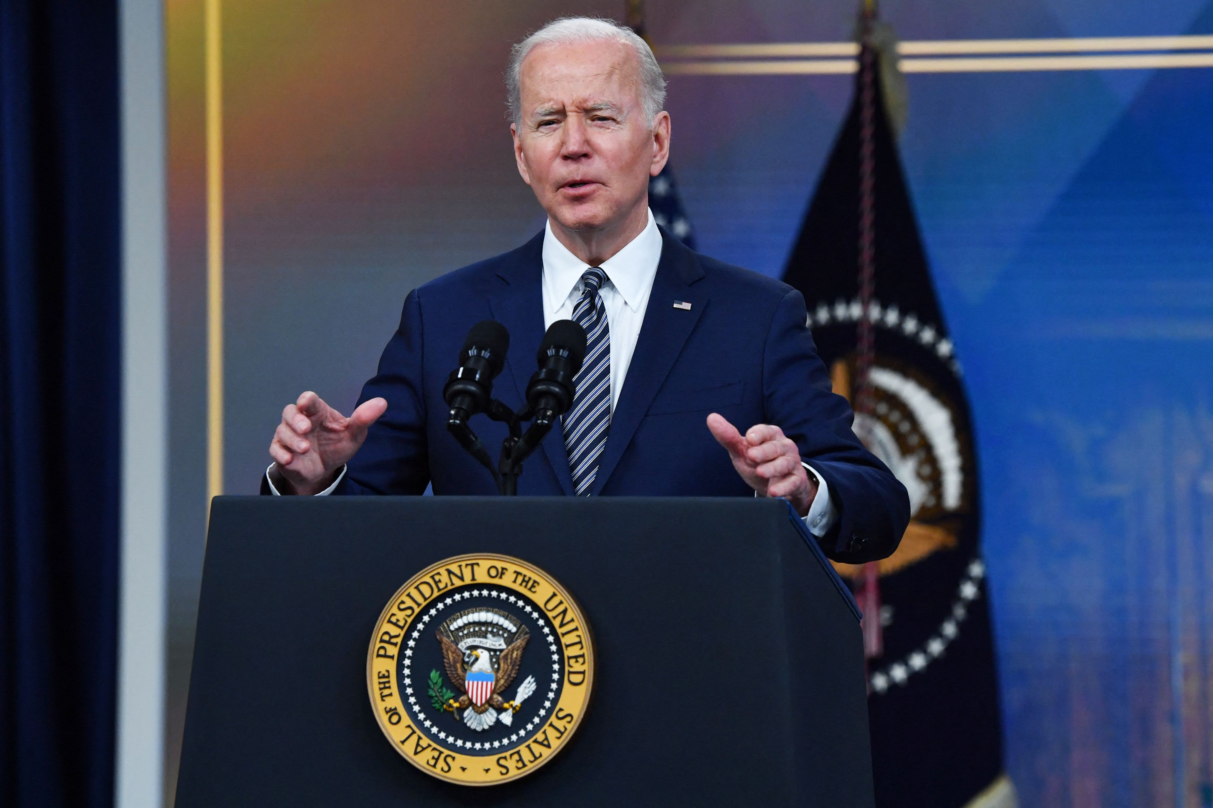 Biden may soon set a floor because oil prices are sinking.  That's good for our energy