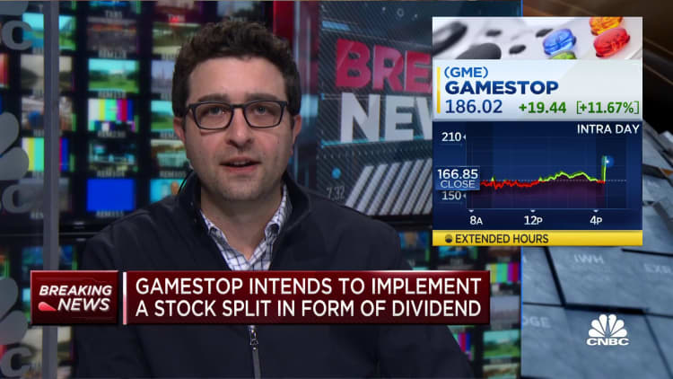 GameStop intends to implement a stock split in form of dividend