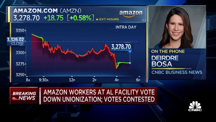 Alabama Amazon workers vote down unionization in closer vote