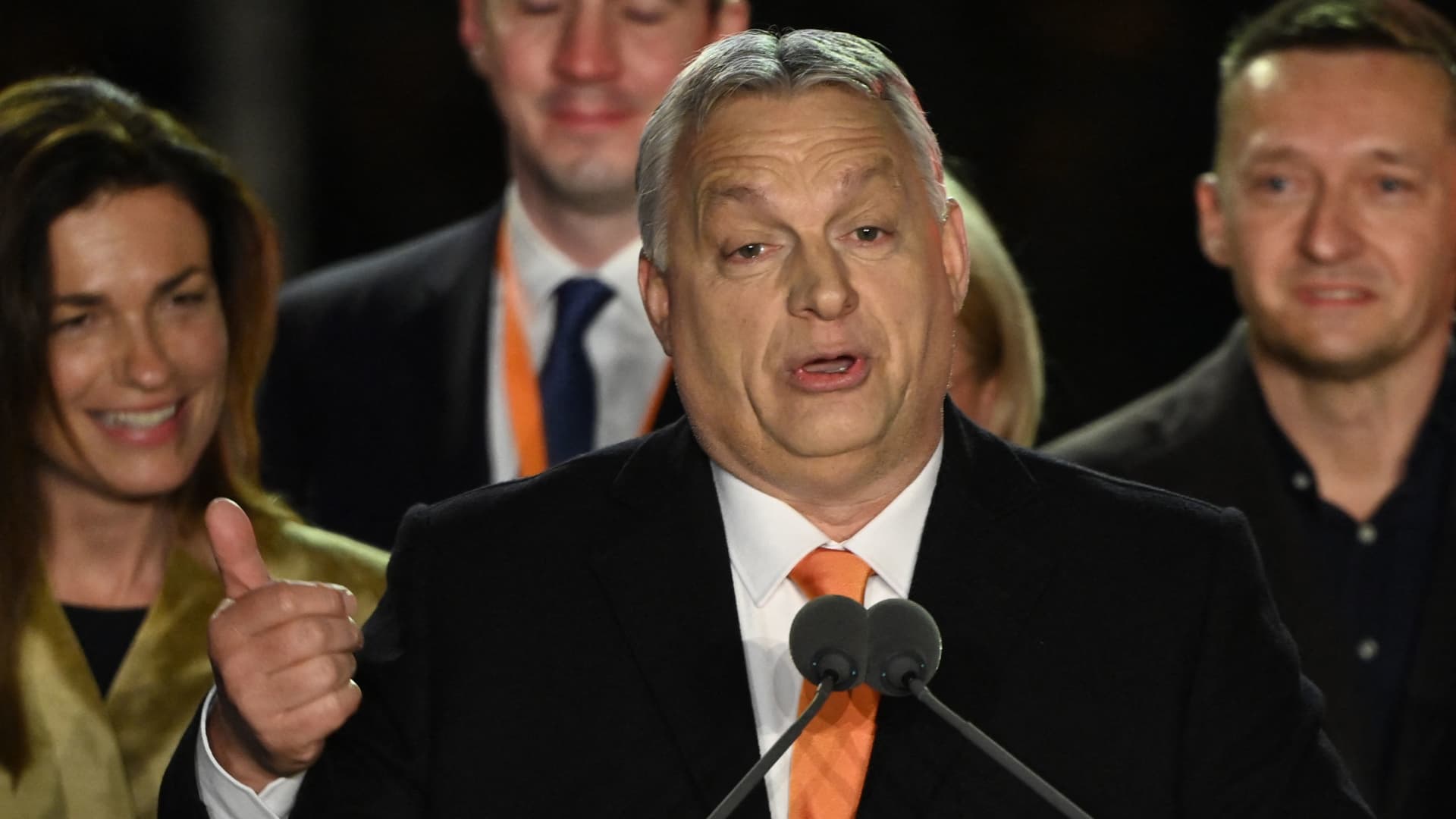 Der Ungar Viktor Orban kritisiert den Ukrainer Selenskyj in seiner Wahlrede