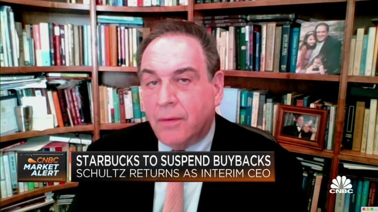 Yale's Jeff Sonnenfeld breaks down Howard Schultz's return to Starbucks